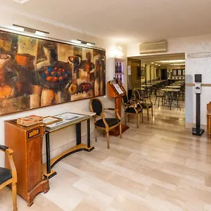 *** Hotel Center 2 Italy