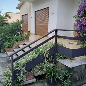 https://giardino-delle-arance-luxury-rooms.sicilyhotelsitaly.net